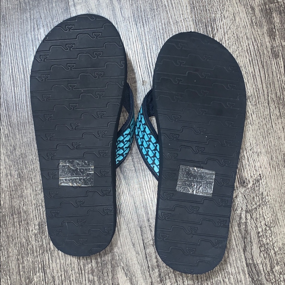 Vineyard Vines Black Flip Flop Sandals with Turquoise Whale Pattern - Picture 5 of 5